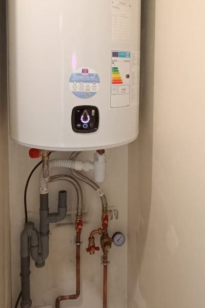 Plombier 78-91-92-94 - installation chauffe eau intelligent et connecté ATLANTIC THERMOR avec son mitigeur thermostatique, son groupe de sécurité et son reducteur de pression